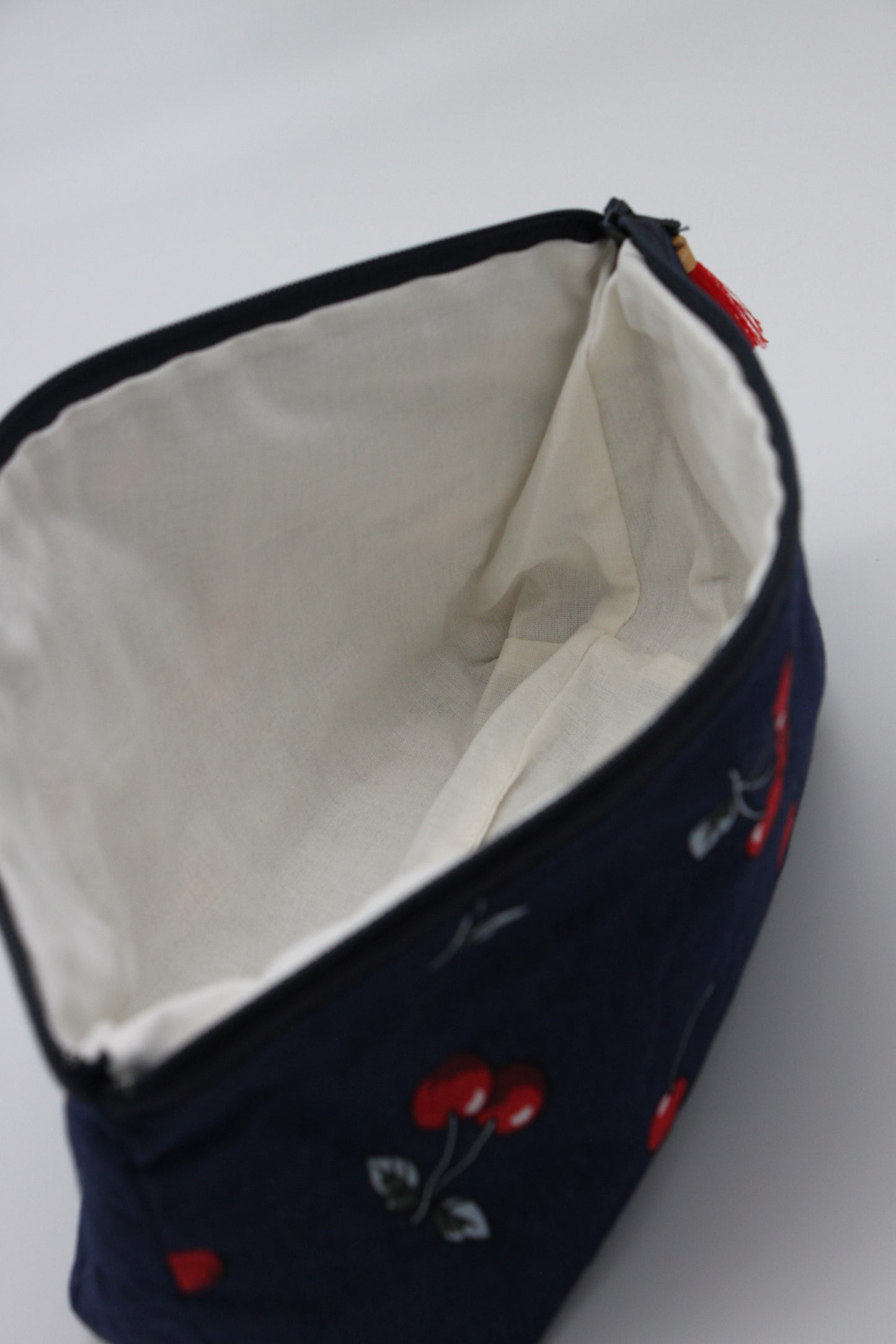 Trousse cerise en coton Oeko-Tex