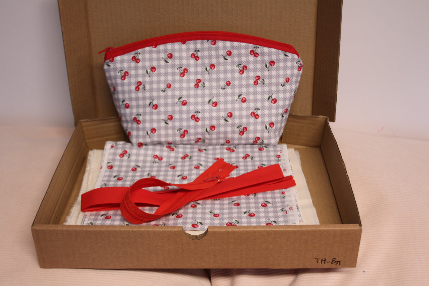 Kit couture trousse Thalia cerises