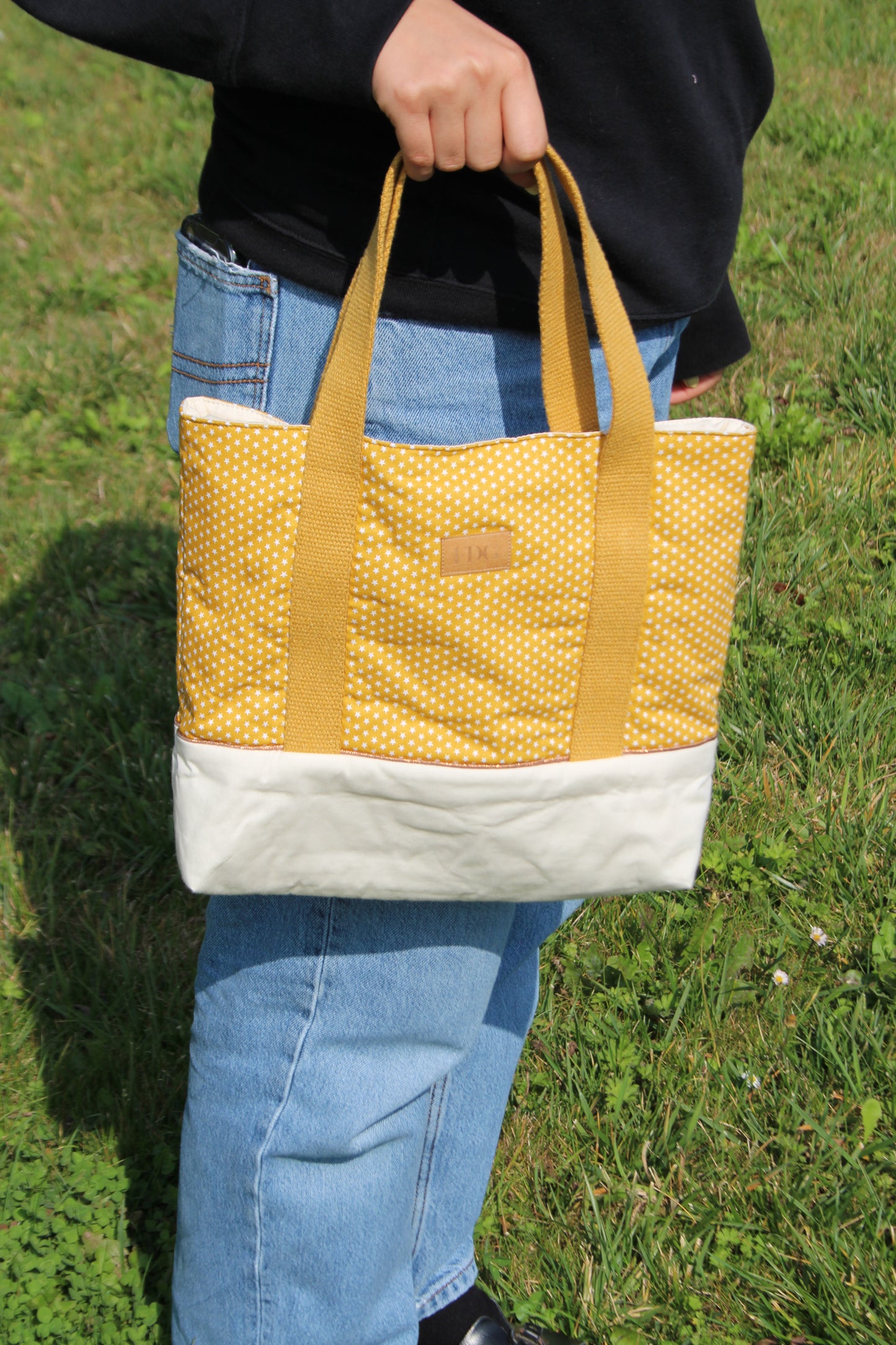 Petit sac cabas jaune étoilé