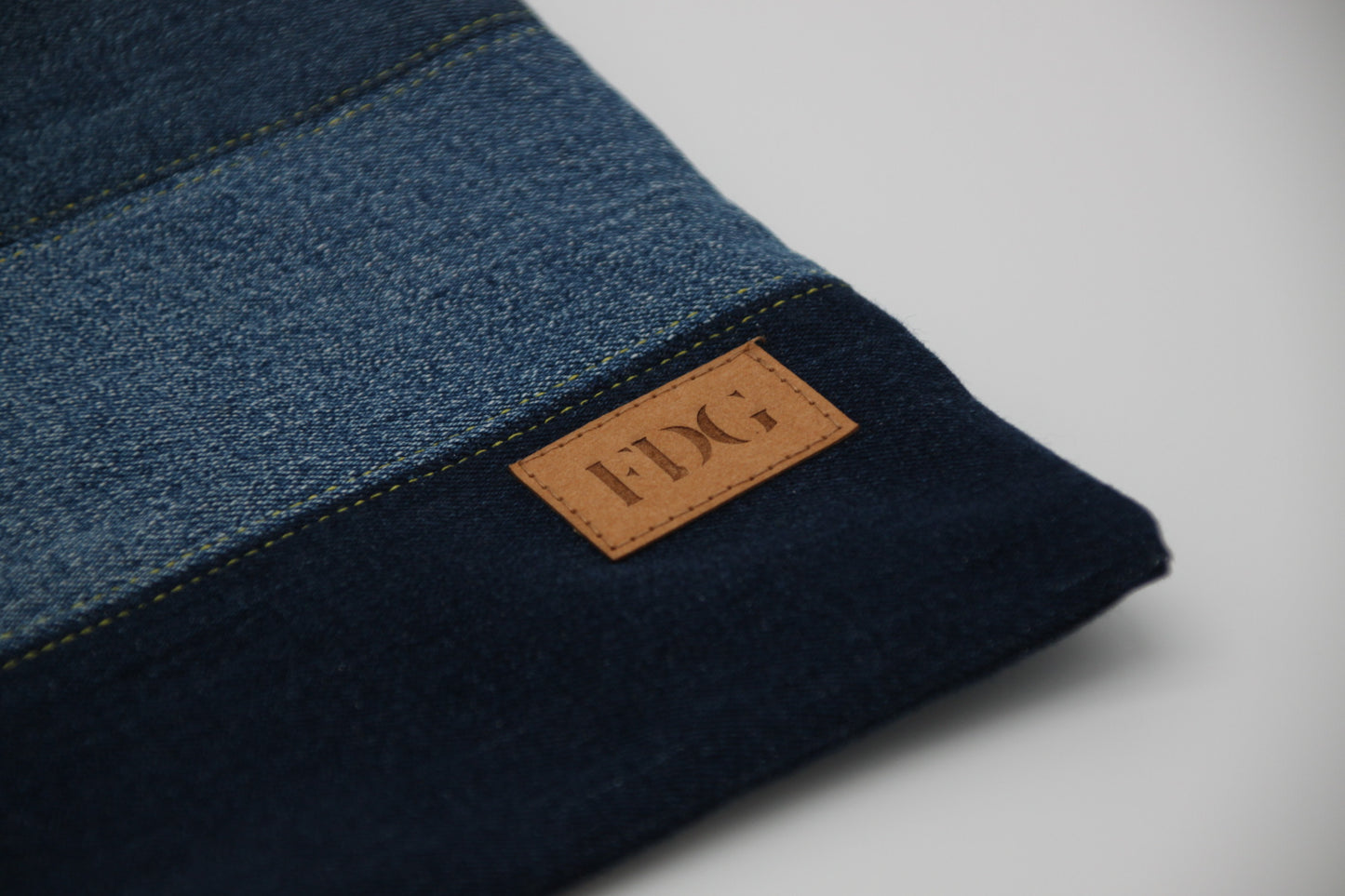 Pochette en jeans recyclé Tia