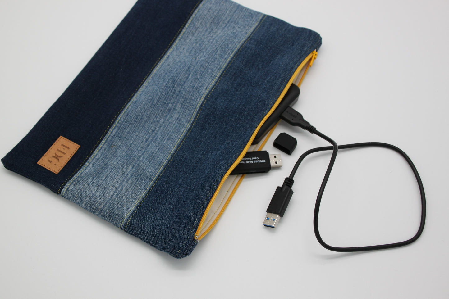 Pochette en jeans recyclé Tia