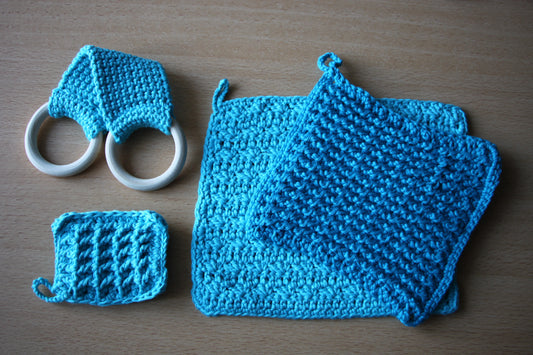 Lot accessoires de cuisine bleu clair et bleu